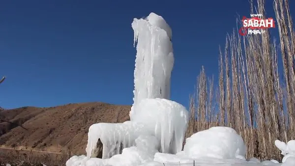 Erzurum'da soğuk hava Oltu Çayı'nı dondurdu | Video