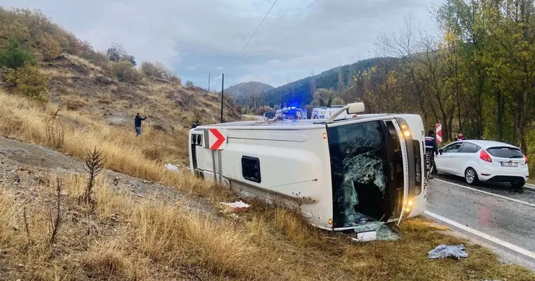Amasya’da yolcu otobüsü devrildi: 27 yaralı