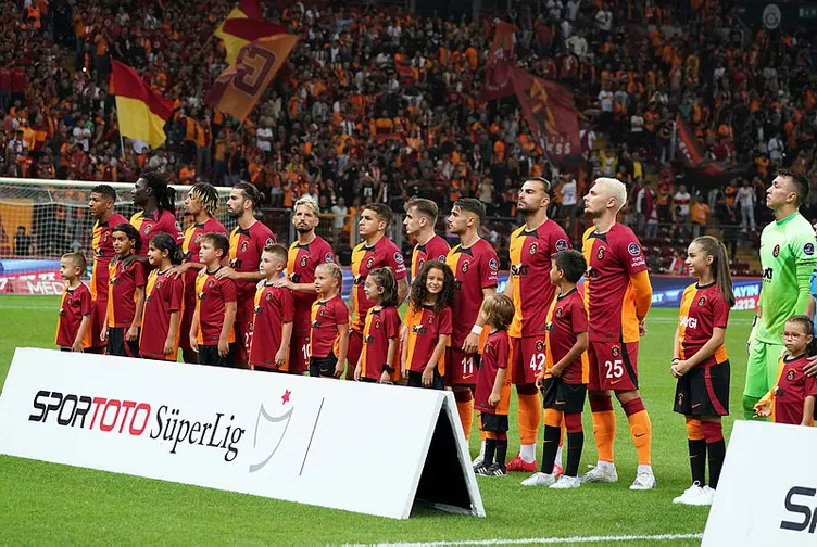 Son dakika Galatasaray transfer haberleri: Galatasaray'da dev transfer operasyonu! 5 isim yolcu, 3 yıldız geliyor...