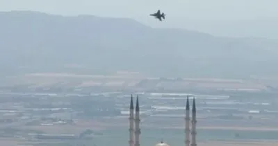 Kahramanmaraş’ta savaş uçakları Dünya’nın en büyük Türk Bayrağı için havalandı #kahramanmaras