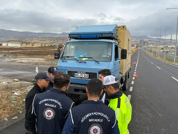 Göçmen kaçakçılığı operasyonu