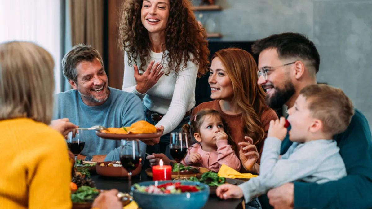 'Akşama ne pişirsem?' diye düşünmeye son! Bu özel menü ile sofralarınız şenlenecek… 'Akşama ne pişirsem?' diye düşünmeye son! Bu özel menü ile sofralarınız şenlenecek…