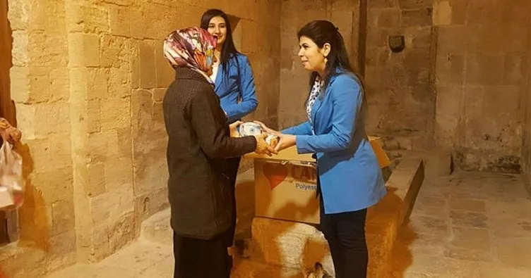 Mardin’de camilerde kandil simidi dağıtıldı