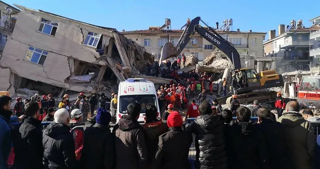Elazığ ve Malatya'da deprem nedeniyle varlıklarının üçte birini kaybedenlerin vergi borcu silinecek