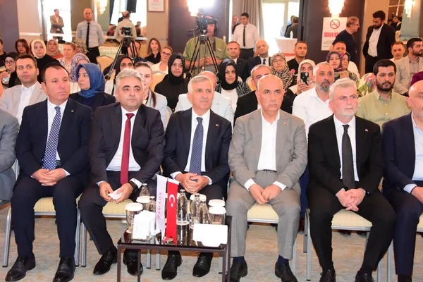a-haberden-kahramanmarasta-sehrin-ekonomisi-paneli-1785503777242.jpeg
