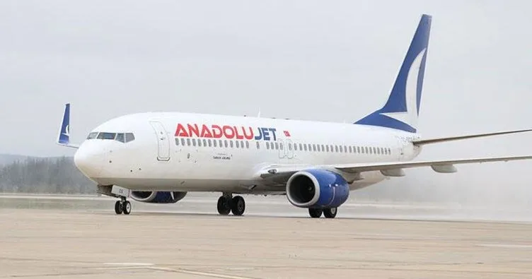 İstanbul Sabiha Gökçen Havalimanı’na yurt dışından gelen ilk yolcu uçağı indi