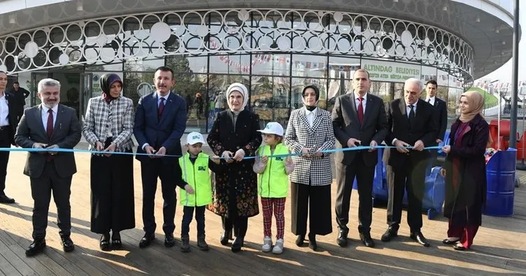 Emine Erdoğan: Geleceğimiz emin ellerde