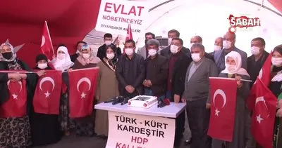Evlat nöbetindeki aileler Başkan Erdoğan’ın doğum günü kutladı | Video