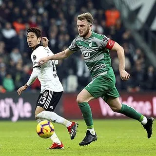 Son dakika Galatasaray transfer haberleri! Milli stoper adım adım Galatasaray'a...