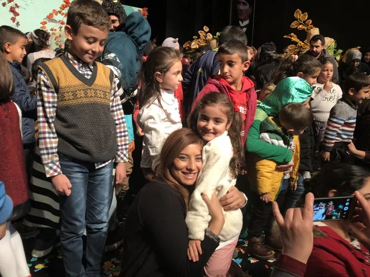 Torun Sadri Alışık, çocuklar için il il geziyor
