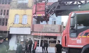 Kızıltepe’de ev alev topuna döndü! Faciadan dönüldü: 1’i bebek 4 kişi dumandan etkilendi