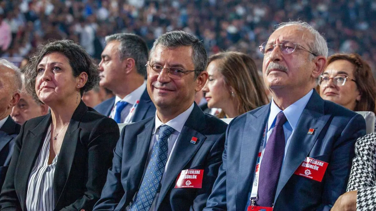 CHP’deki kurultay krizinde yeni perde! Can Ataklı’dan dikkat çeken itiraf: Birbirimizi salak yerine koymalım… CHP’deki kurultay krizinde yeni perde! Can Ataklı’dan dikkat çeken itiraf: Birbirimizi salak yerine koymalım…