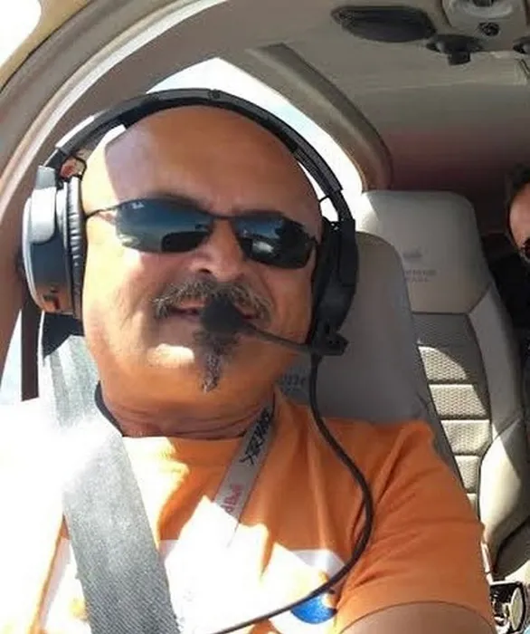 Bursa’daki uçak kazasında hayatını kaybetmişti: Pilot Ünal Aster’in hayat hikayesi filmleri aratmadı!