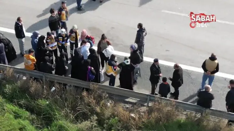 TEM'de yolcu otobüsü tıra çarptı: 13 yaralı | Video