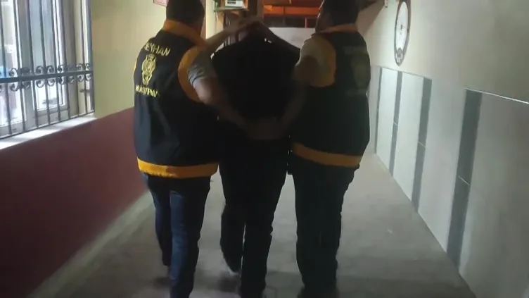 Yer Adana! Fırının içinden çıktı: Kimin koyduğunu bilmiyorum!