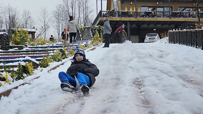 son-dakika-meteorolojiden-hava-durumu-uyarisi-once-kar-sonra-bahar-havasi-istanbul-icin-tarih-verildi-1767334483466.jpeg (800×450)