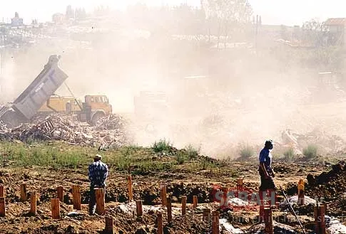 17 Ağustos 1999.. Türkiye'yi yıkan depremin acı görüntüleri