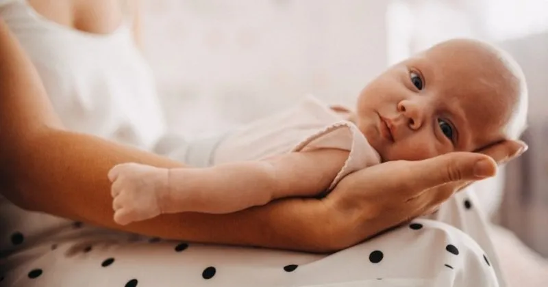 emziren anneler dikkat bu besinler bebeklerde kolik sorununu tetikliyor bebek haberleri