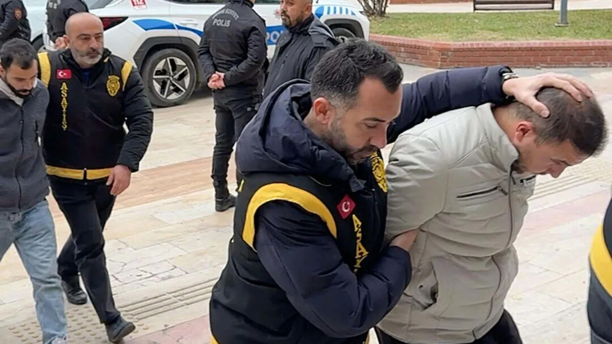 Aydın’da akraba pazarcıların kavgasında 5 tutuklama! Aydın’da akraba pazarcıların kavgasında 5 tutuklama!