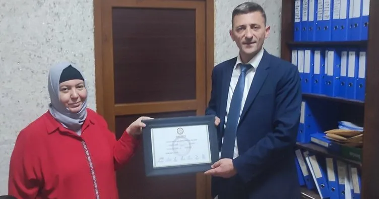 Sinanpaşa Belediye Başkanı Tolga Yıldırım mazbatasını aldı