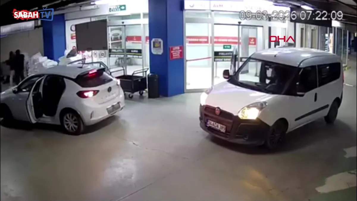 Kuyumcukent’te uzun namlulu silahlarla 20 milyon liralık soygun kamerada | Video videosunu izle Kuyumcukent’te uzun namlulu silahlarla 20 milyon liralık soygun kamerada | Video videosunu izle