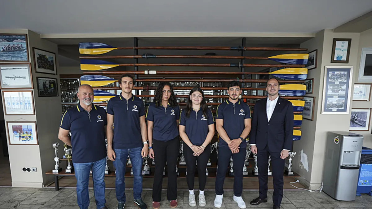 Fenerbahçe Kürek Şubesi'nde şampiyonluk sevinci!