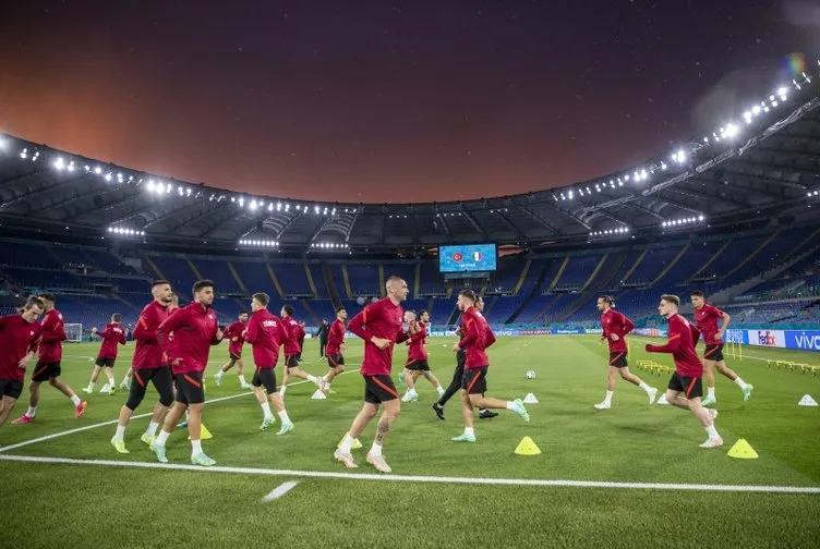 Son dakika: EURO 2020 açılış maçı öncesi İtalyanlardan skandal tavır! Şenol Güneş çıldırdı