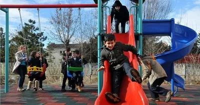 Aile ve Sosyal Hizmetler Bakanlığından yaklaşık 10.000 çocuğa destek!