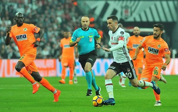 Süper Lig'de sözleşmesi bitecek futbolcular