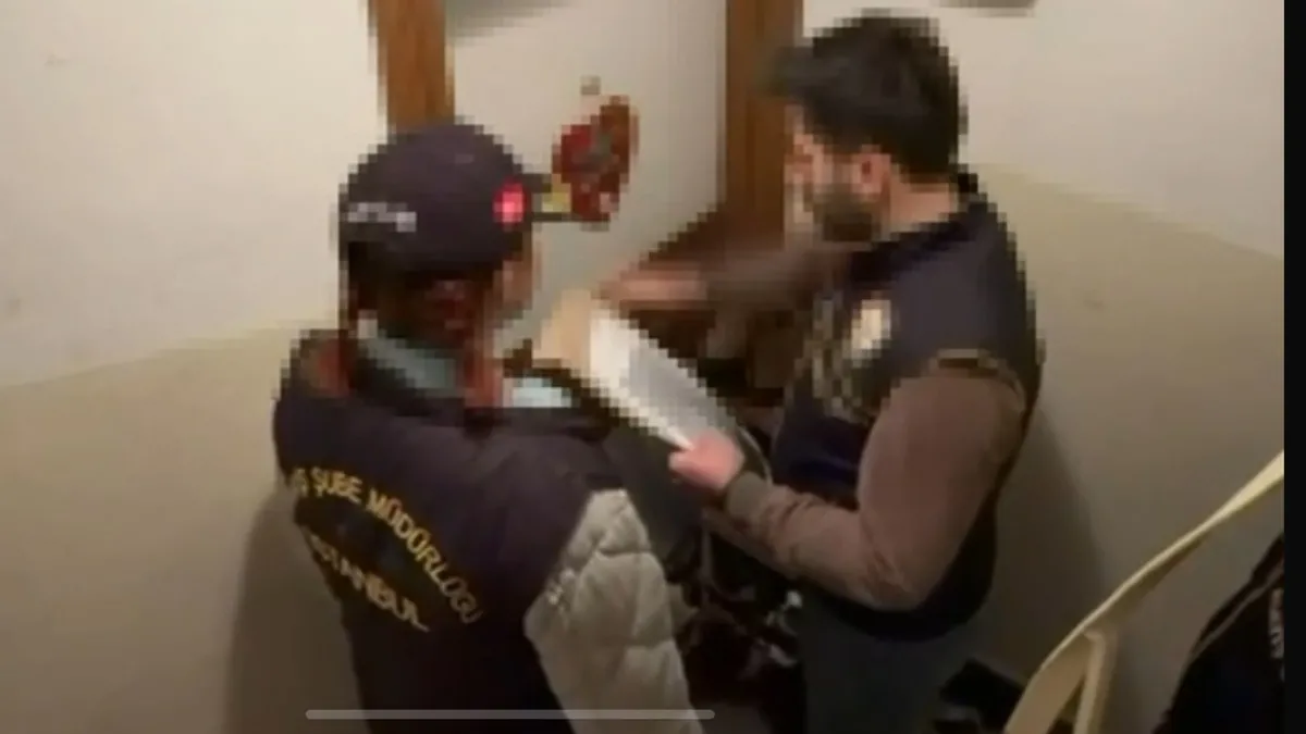 Sahte oturum belgesiyle 14 bin dolarlık vurgun! 3 ilde operasyon: 9 gözaltı Sahte oturum belgesiyle 14 bin dolarlık vurgun! 3 ilde operasyon: 9 gözaltı