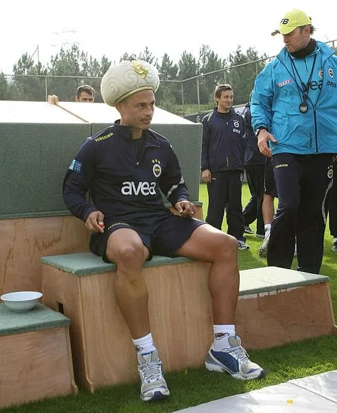 Fenerbahçe'nin unutulmaz futbolcusu Alex de Souza, 41 yaşında!