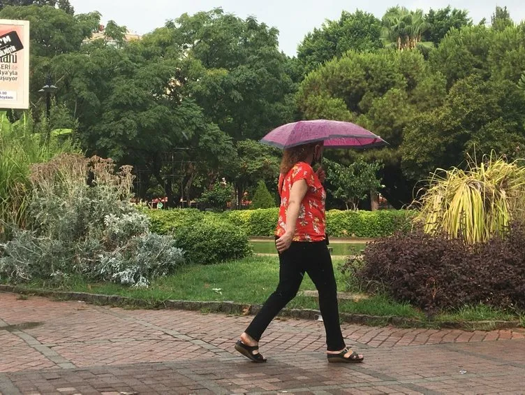 Antalya’da yağmur sevinci: Meteoroloji Manavgat ve Gündoğmuş için de saat verdi!