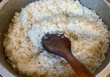 Tane tane dökülen pirinç pilavının sırrı meğer buradaymış! Tam ölçülü, tam kıvamında efsane tarif…