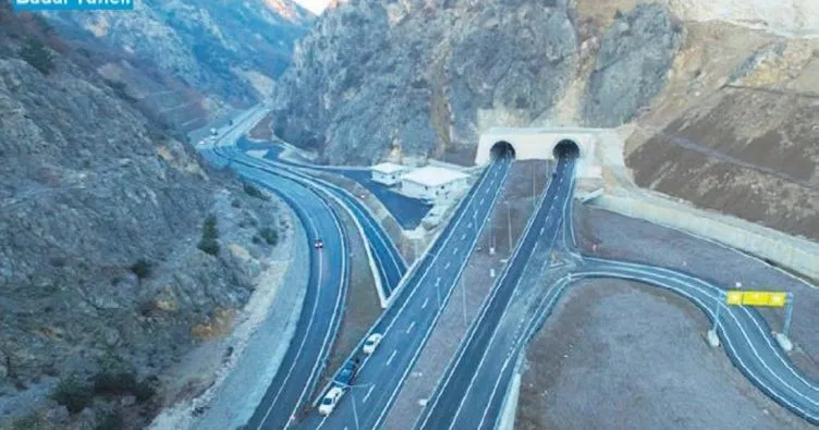Trafik, kar, buzlanma çilesine son: Badal Tüneli yarın açılıyor