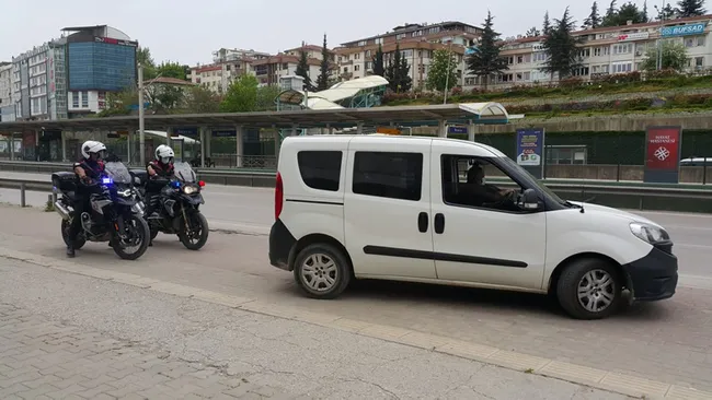 bursada-kades-butonu-hayat-kurtardi-5-dakikada-geldiler-1620034465664.jpg Bursa'da KADES butonu hayat kurtardı! Polis ekipleri 5 dakikada geldiler - 4