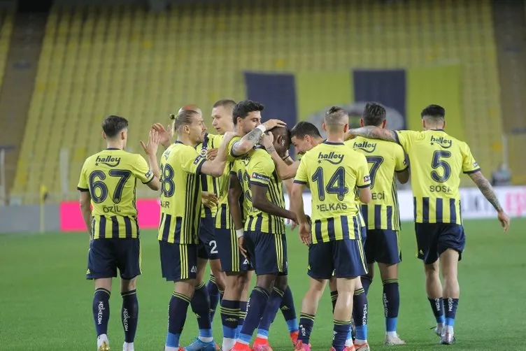 Son dakika: Fenerbahçe maçı sonrası flaş sözler! Emre Belözoğlu gereksiz yere...