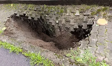 Şiddetli yağış sonrası kaldırım çöktü! #zonguldak
