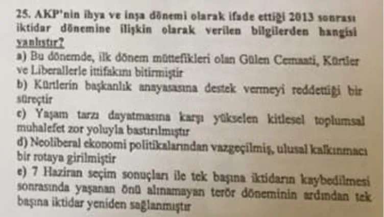 Öğrencilerine hazırladığı sorularla AK Parti’ye kin kustu: Sözde doçent özde provokatör!