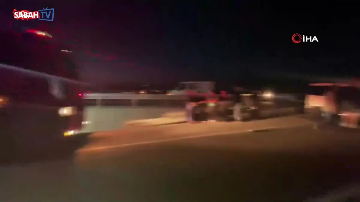Malatya’da hafif ticari araç ile otomobil çarpıştı: 5 yaralı videosunu izle Malatya’da hafif ticari araç ile otomobil çarpıştı: 5 yaralı videosunu izle