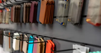 Kılıf seçerken sakın bu 5 hatayı yapmayın! Meğer telefonları içten içe bitiriyormuş...