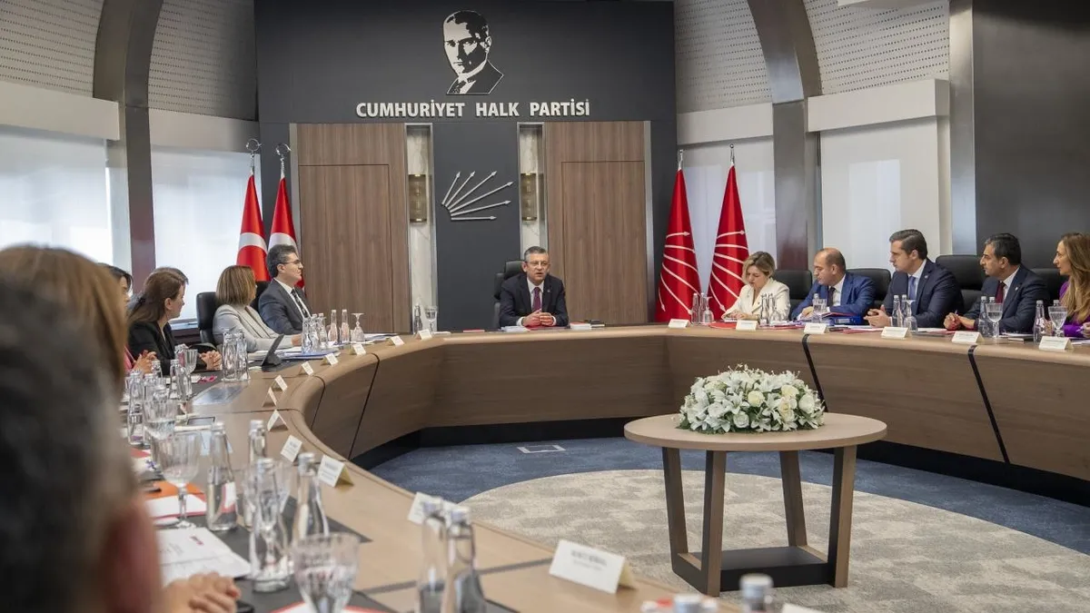 CHP MYK Esenyurt’ta olağanüstü toplanıyor CHP MYK Esenyurt’ta olağanüstü toplanıyor