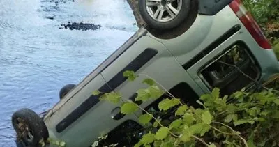 Zonguldak'da kontrolden çıkan araç dereye uçtu #zonguldak