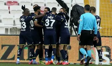Son dakika: Fenerbahçe, Sivas’ta 1 puana razı oldu! Nefes kesen maçta kazanan yok…
