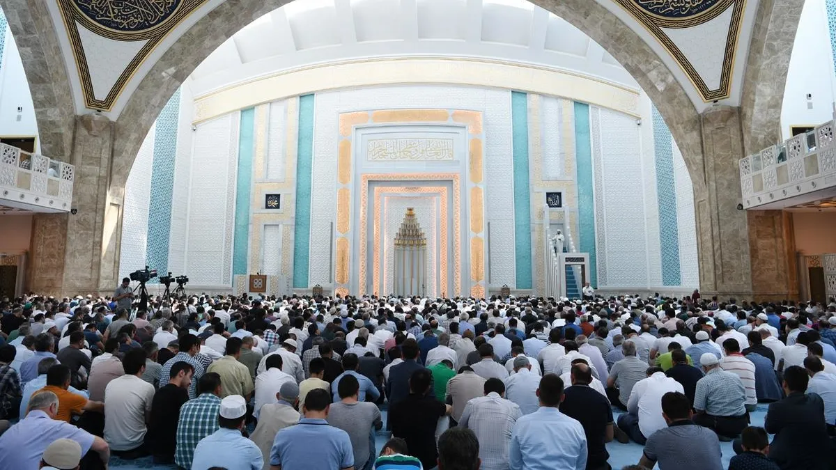 31 Ekim Cuma Hutbesi Açıklandı: İslam'da Ailenin Önemi ve Korunması Vurgulandı