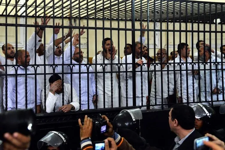 Mısır’da 529 kişiye idam cezası