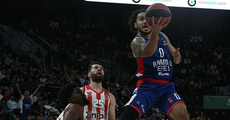 Anadolu Efes, Olympiakos’u devirdi!