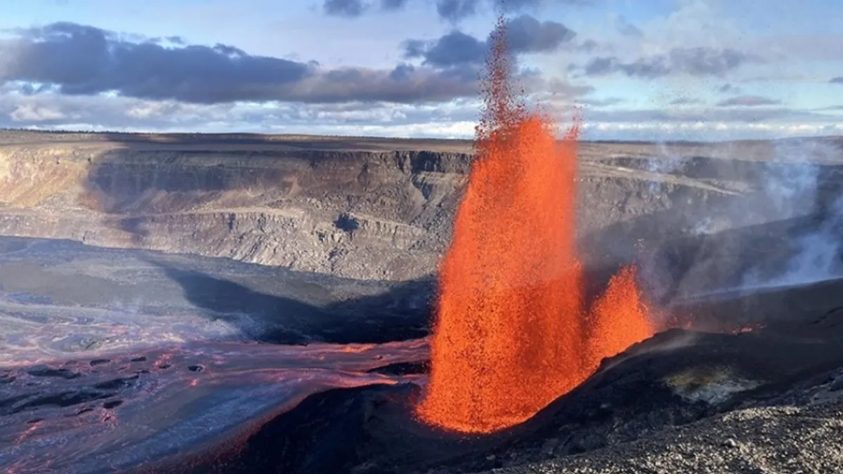 Kilauea yine harekete geçti! Hawaii’de 39’uncu patlama Kilauea yine harekete geçti! Hawaii’de 39’uncu patlama
