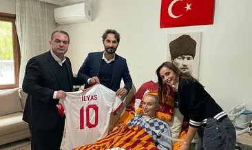 TFF’den İlyas Tüfekçi’ye ziyaret! Efsane futbolcuya forma hediye edildi