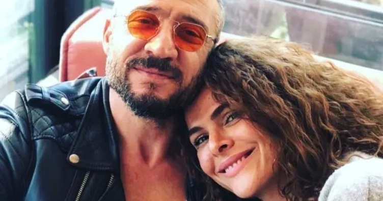 Gamze Topuz ve Tümer Metin sosyal medyadan ilginç bir aşk pozu paylaştı! ‘Ayak sevme saati’