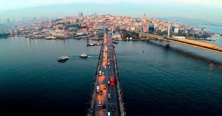 180 yıllık köprü İstanbul’a veda ediyor